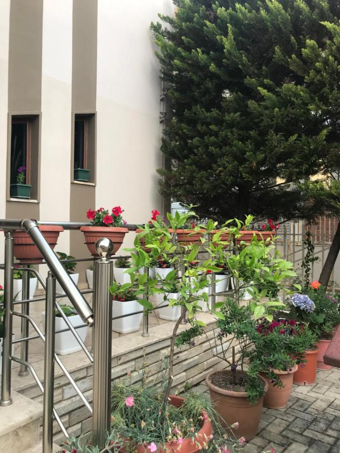 Guest House Il Palazzo Durres Luaran gambar