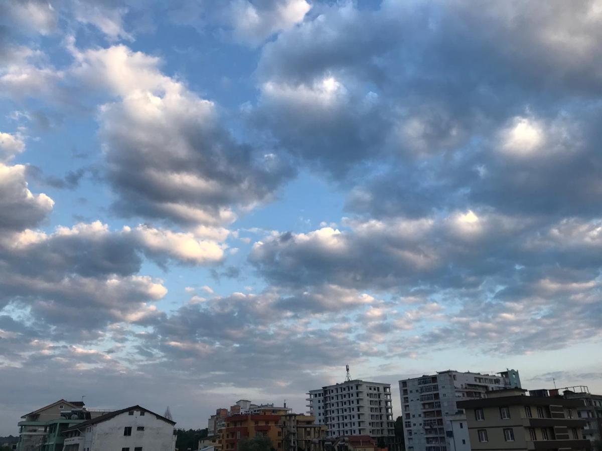 Guest House Il Palazzo Durres Luaran gambar