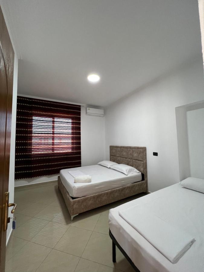 Guest House Il Palazzo Durres Luaran gambar