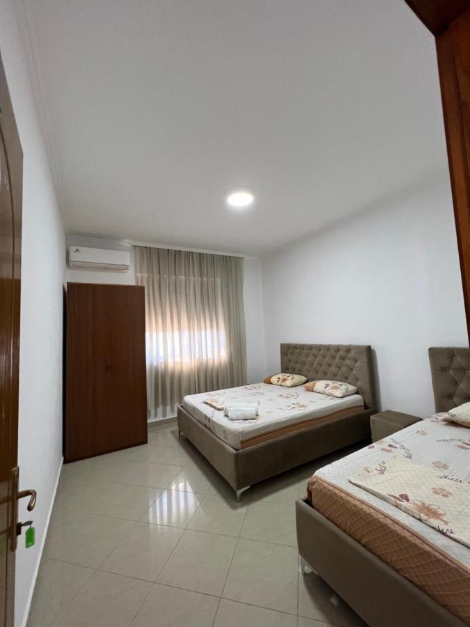 Guest House Il Palazzo Durres Luaran gambar