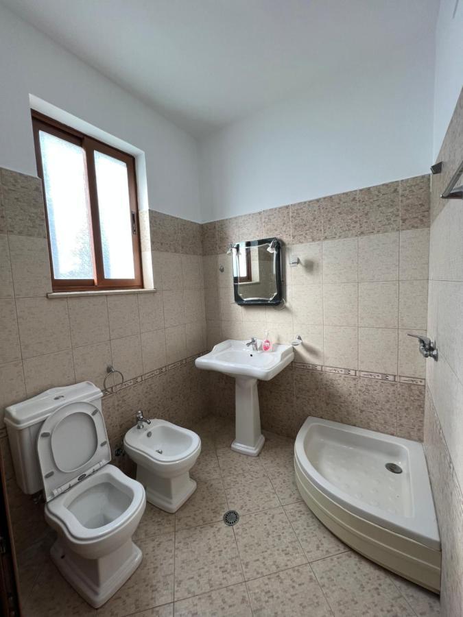 Guest House Il Palazzo Durres Luaran gambar