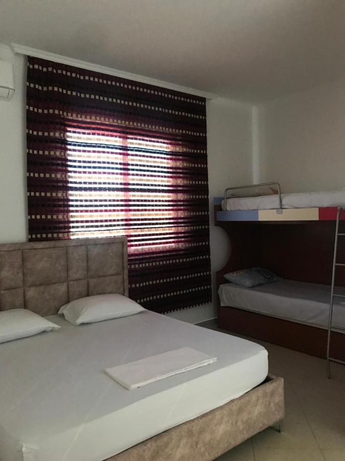 Guest House Il Palazzo Durres Luaran gambar