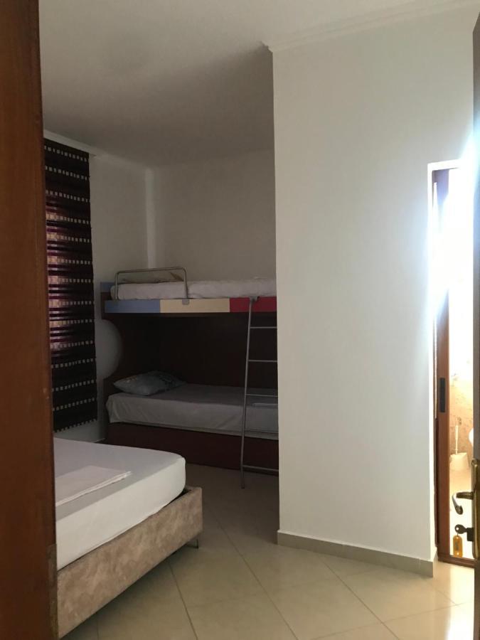 Guest House Il Palazzo Durres Luaran gambar