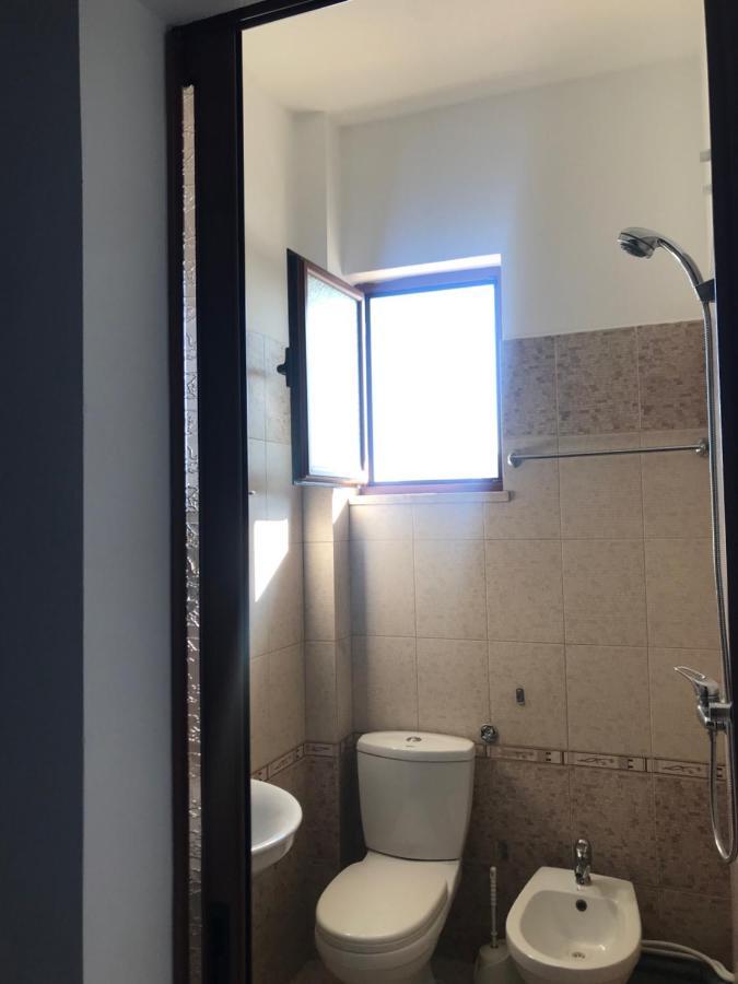 Guest House Il Palazzo Durres Luaran gambar